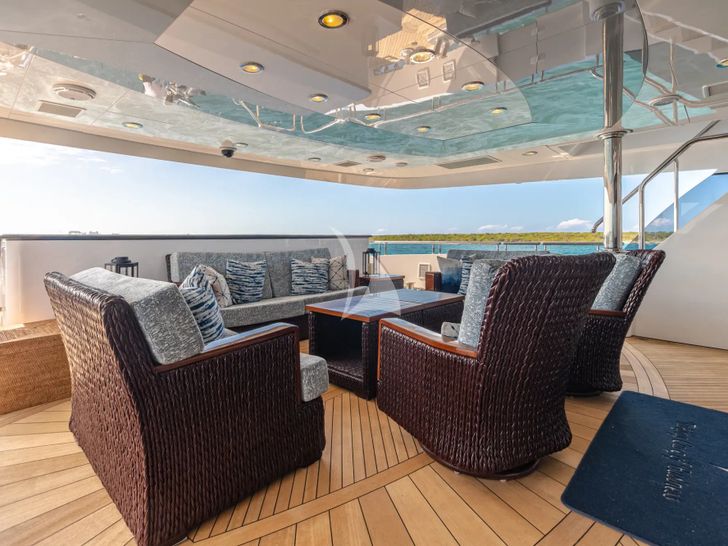 TCB Trinity 164 - main aft deck TCB Trinity 164 - main aft deck