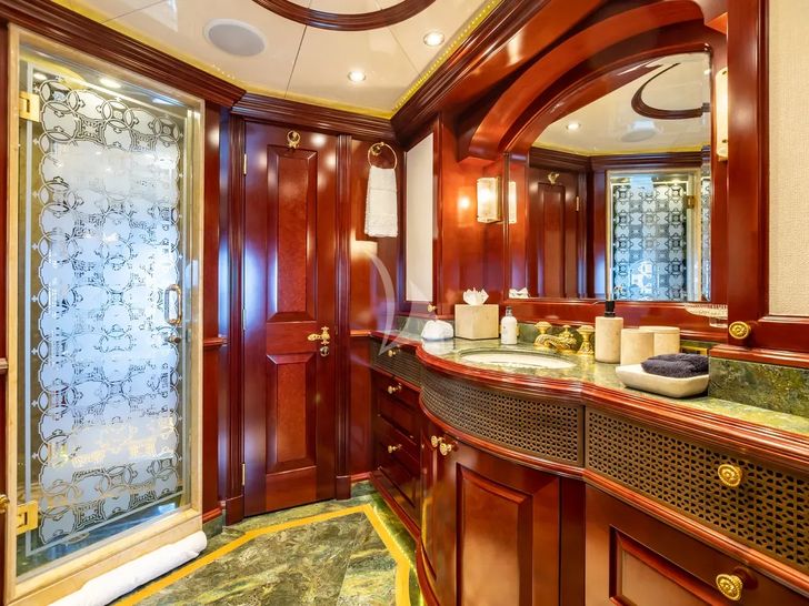 TCB Trinity 164 - master cabin bathroom HIS TCB Trinity 164 - master cabin bathroom HIS