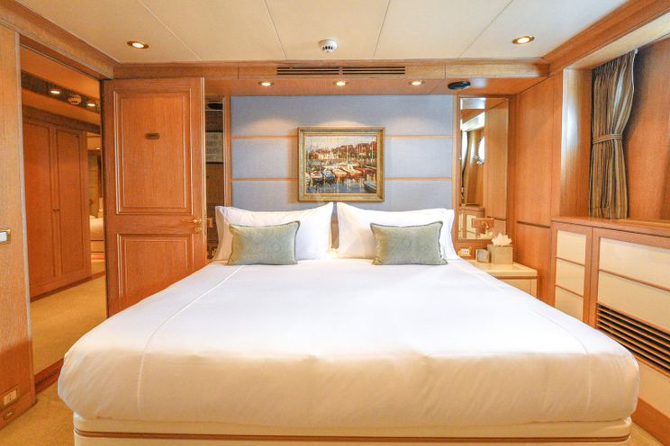 Charter Yacht TE MANU - Codecasa 49 - 6 Cabins - St Thomas - Tortola - St Martin - Nassau - Nice - Genoa - Monaco - Cannes - St Tropez