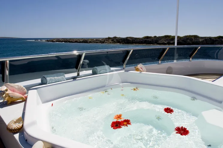 Charter Yacht TE MANU - Codecasa 49 - 6 Cabins - St Thomas - Tortola - St Martin - Nassau - Nice - Genoa - Monaco - Cannes - St Tropez