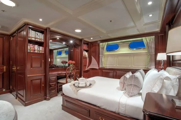 Charter Yacht TELEOST - Feadship 49m - 5 Cabins - Auckland - Marlborough Sounds - Hawke`s Bay - New Zealand