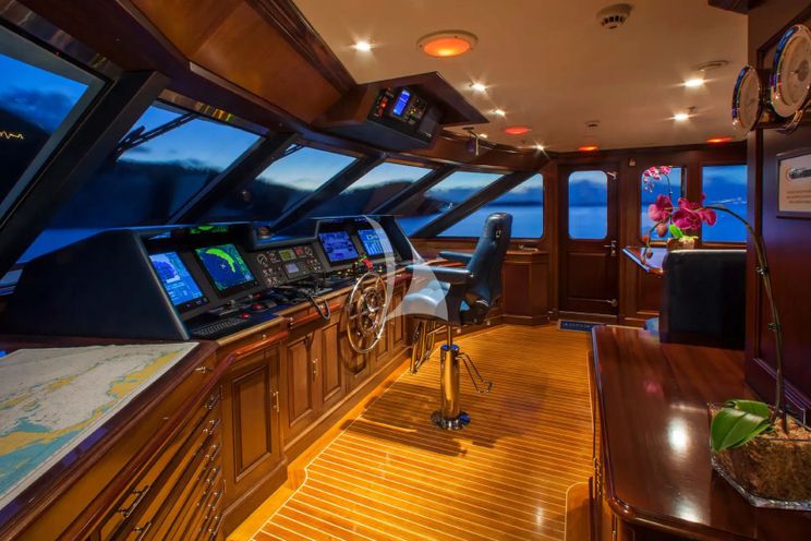 Charter Yacht TELEOST - Feadship 49m - 5 Cabins - Auckland - Marlborough Sounds - Hawke`s Bay - New Zealand