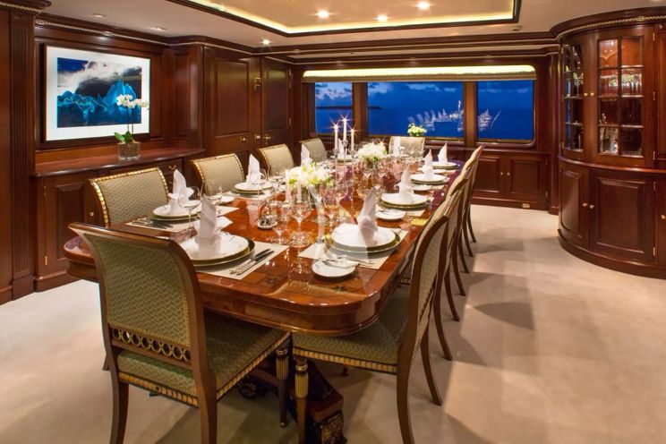 Charter Yacht TELEOST - Feadship 49m - 5 Cabins - Auckland - Marlborough Sounds - Hawke`s Bay - New Zealand