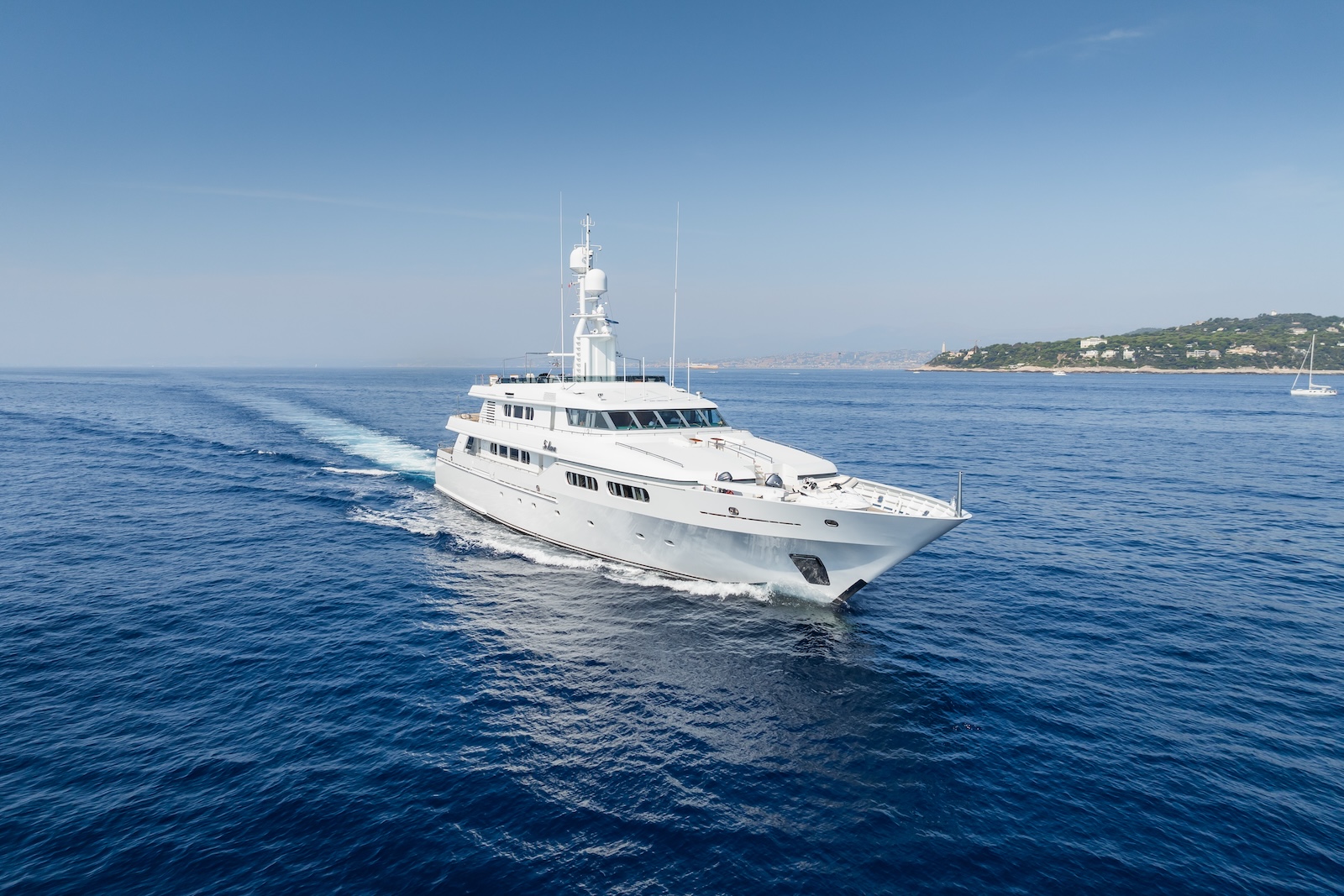 Charter Yacht TE MANU - Codecasa 49m - 6 Cabins - Cannes - Monaco - St Tropez - Nice - Antibes - The French Riviera