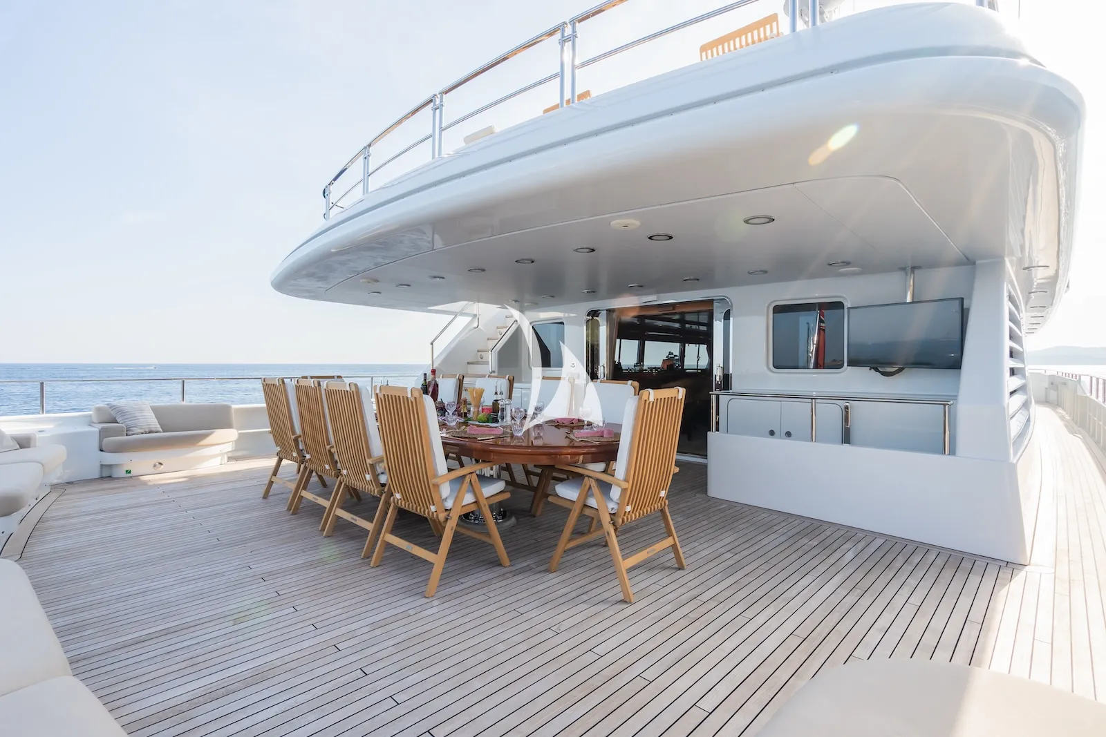 Charter Yacht TE MANU - Codecasa 49m - 6 Cabins - Cannes - Monaco - St Tropez - Nice - Antibes - The French Riviera