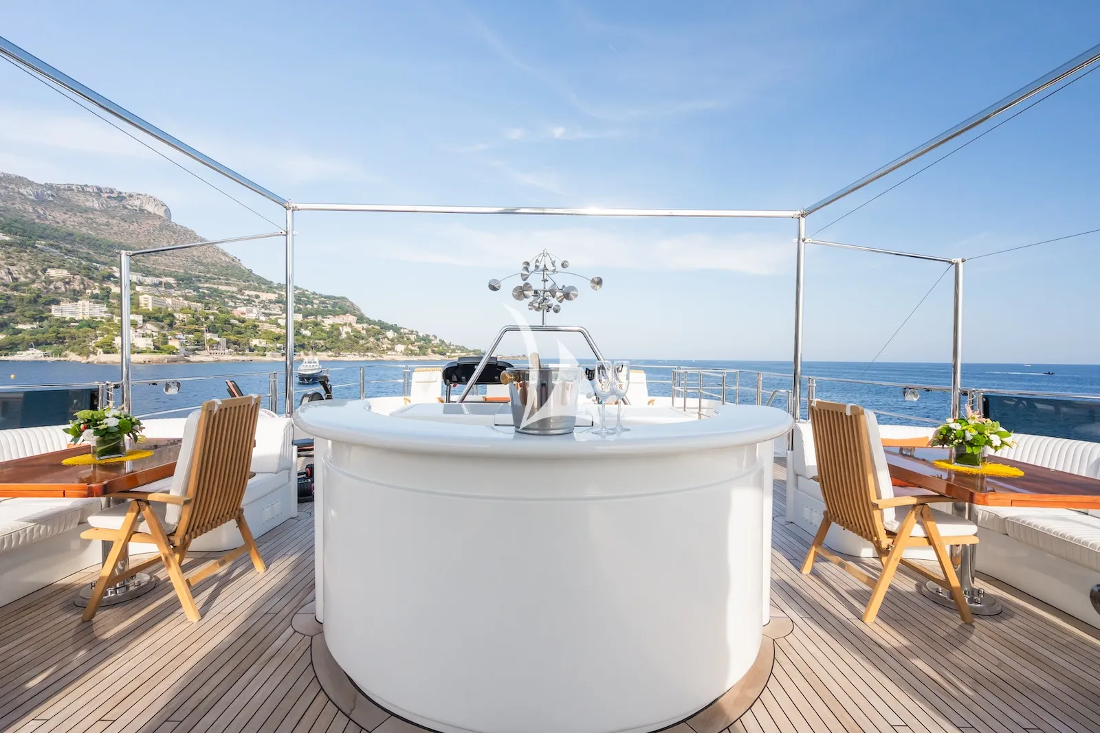 Charter Yacht TE MANU - Codecasa 49m - 6 Cabins - Cannes - Monaco - St Tropez - Nice - Antibes - The French Riviera