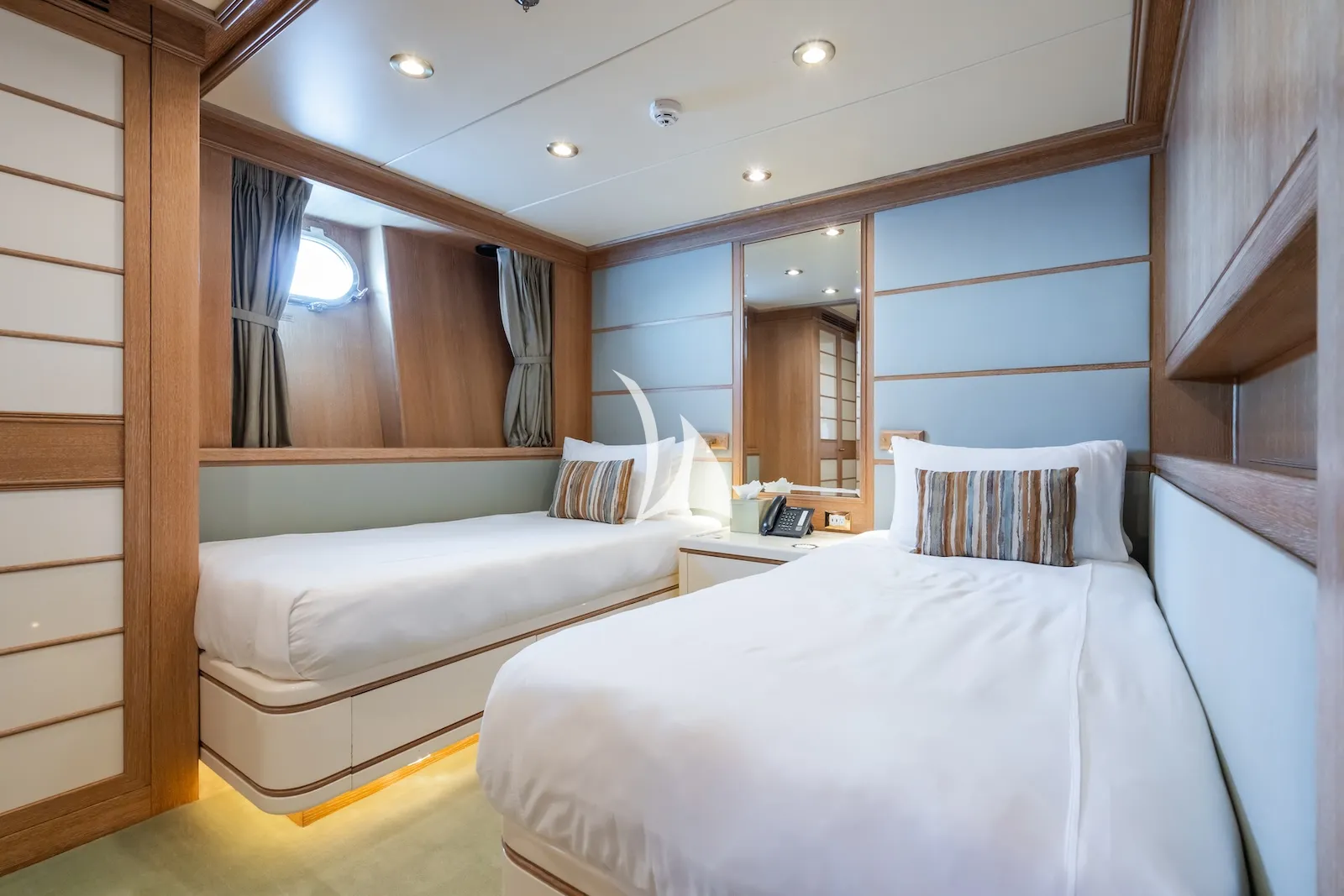 Charter Yacht TE MANU - Codecasa 49m - 6 Cabins - Cannes - Monaco - St Tropez - Nice - Antibes - The French Riviera