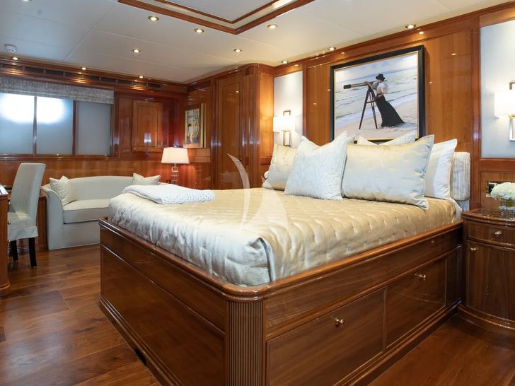 TEMPTATION Palmer Johnson 123 - VIP cabin 2 TEMPTATION Palmer Johnson 123 - VIP cabin 2