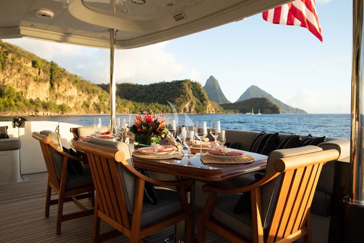 Charter Yacht TEMPTATION - Palmer Johnson 123 - 4 Cabins - Nassau - Exumas - Bahamas