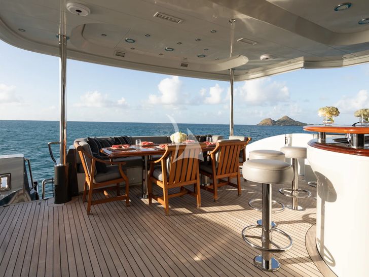 TEMPTATION Palmer Johnson 123 - aft deck TEMPTATION Palmer Johnson 123 - aft deck