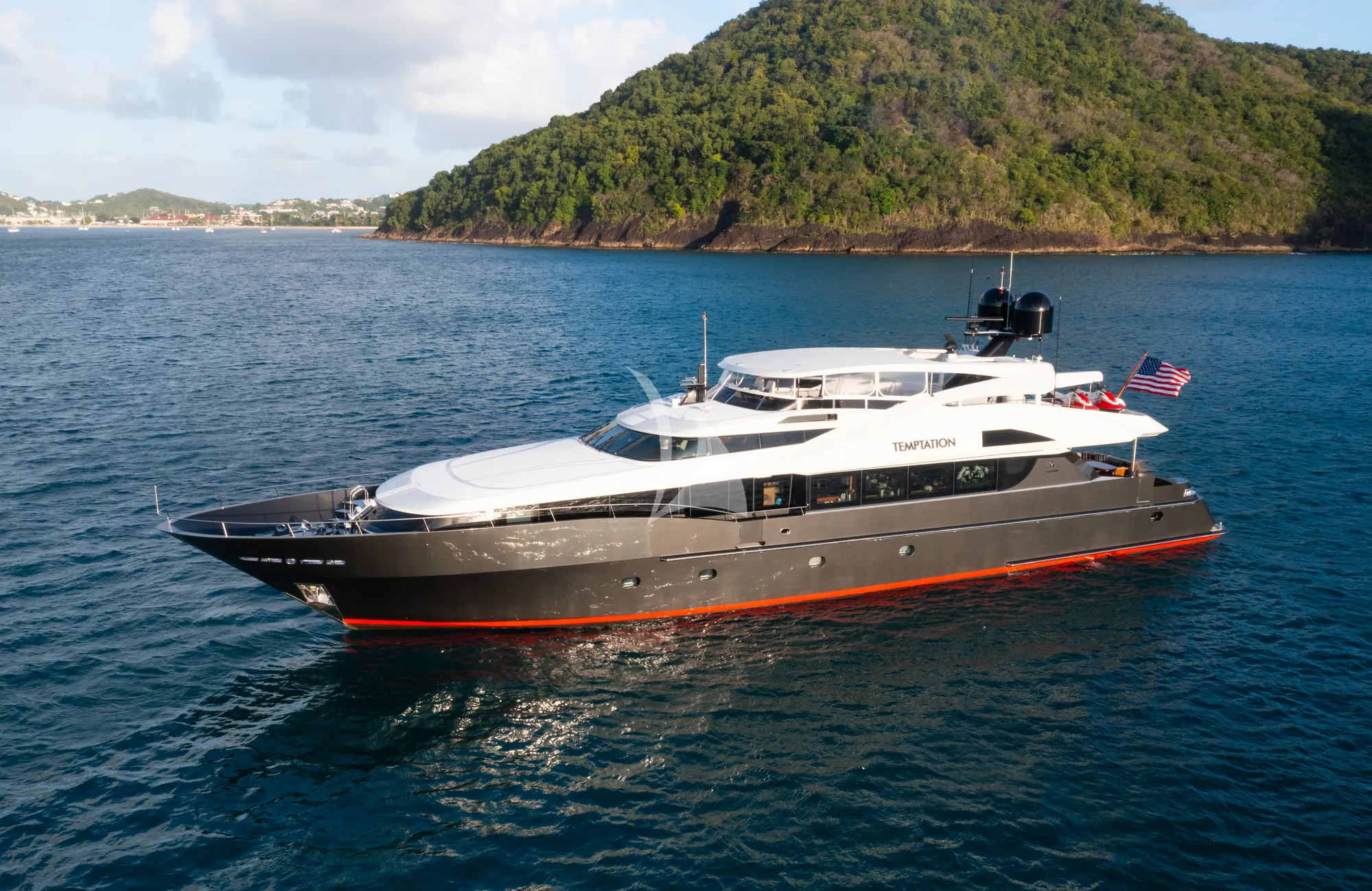 Charter Yacht TEMPTATION - Palmer Johnson 123 - 4 Cabins - Nassau - Exumas - Bahamas