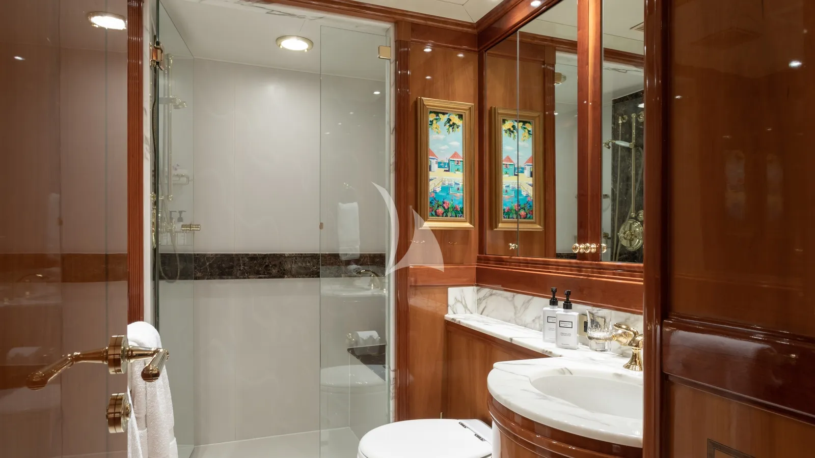 Charter Yacht TEMPTATION - Palmer Johnson 123 - 4 Cabins - Nassau - Exumas - Bahamas