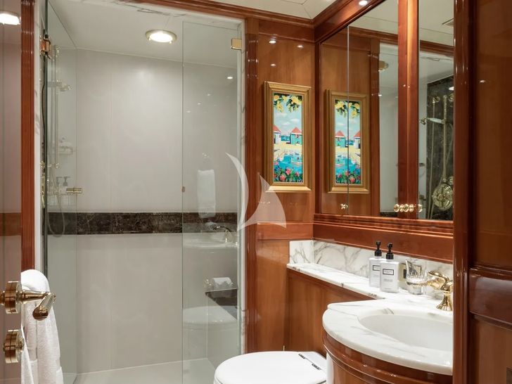 TEMPTATION Palmer Johnson 123 - master cabin bathroom TEMPTATION Palmer Johnson 123 - master cabin bathroom