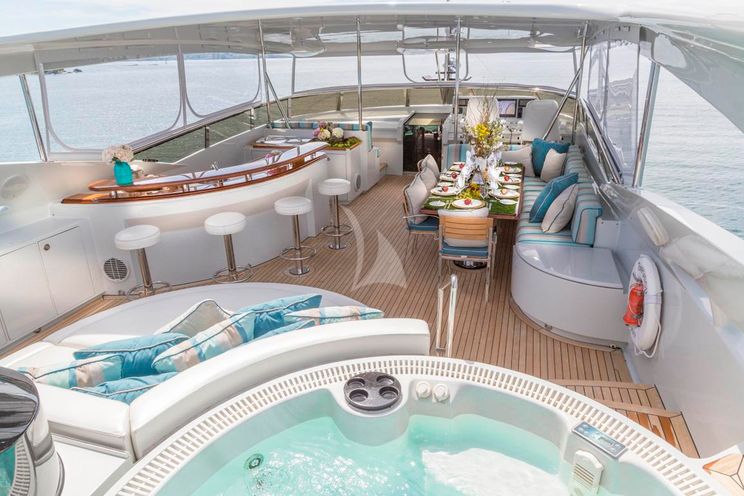 Charter Yacht TEMPTATION - Palmer Johnson 123 - 4 Cabins - Nassau - Exumas - Bahamas