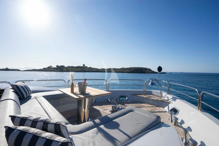 Charter Yacht TENACITY - Sunseeker 34M - 5 Cabins - Antibes - Cannes - Monaco - St Tropez - French Riviera