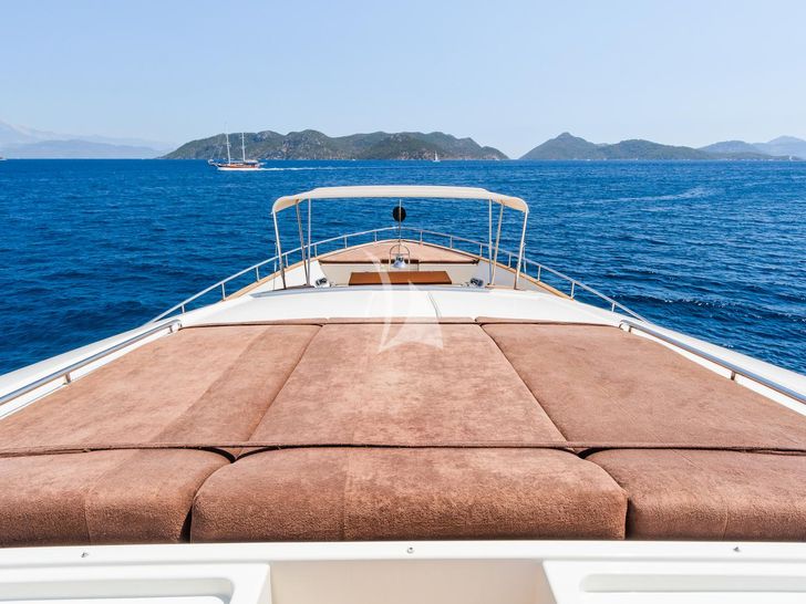 THALYSSA Ferretti Custom Line 124 - flybridge sun beds THALYSSA Ferretti Custom Line 124 - flybridge sun beds