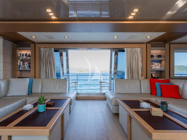 THALYSSA Ferretti Custom Line 124 - saloon seating THALYSSA Ferretti Custom Line 124 - saloon seating