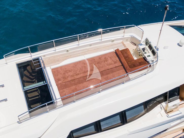 THALYSSA Ferretti Custom Line 124 - sun bed and helm THALYSSA Ferretti Custom Line 124 - sun bed and helm