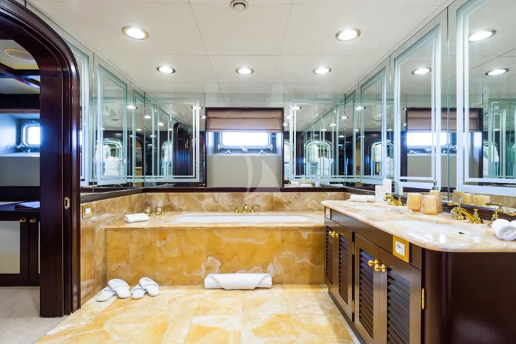 Charter Yacht THE WELLESLEY - Oceanco 184 - 6 Cabins - Monaco - Cannes - St Tropez