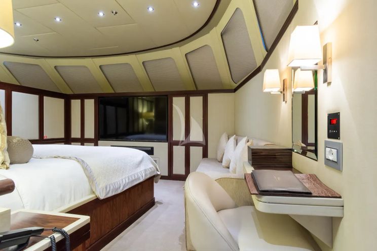 Charter Yacht THE WELLESLEY - Oceanco 184 - 6 Cabins - Monaco - Cannes - St Tropez