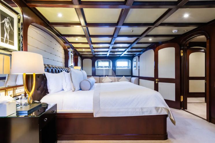 Charter Yacht THE WELLESLEY - Oceanco 184 - 6 Cabins - Monaco - Cannes - St Tropez