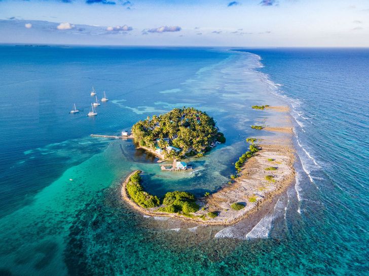 THE BIG LEBOATSKI Fountaine Pajot Aura 51 - island drone shot THE BIG LEBOATSKI Fountaine Pajot Aura 51 - island drone shot