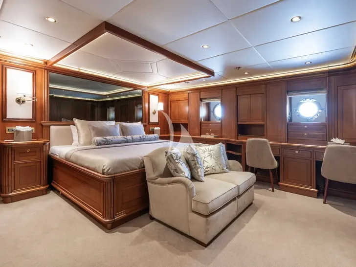 THE LANGLEY Aegean 62m - VIP cabin 1 THE LANGLEY Aegean 62m - VIP cabin 1