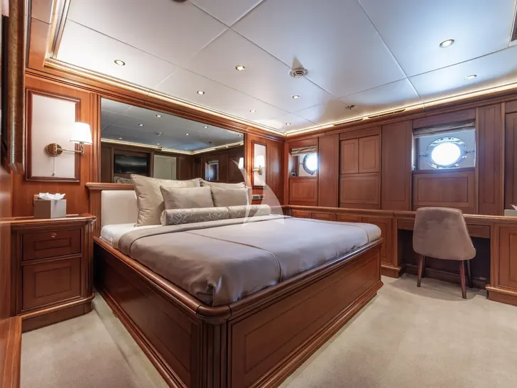 THE LANGLEY Aegean 62m - VIP cabin 2 THE LANGLEY Aegean 62m - VIP cabin 2