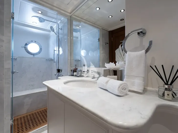 THE LANGLEY Aegean 62m - VIP cabin 3 bathroom THE LANGLEY Aegean 62m - VIP cabin 3 bathroom