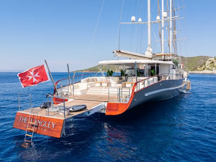 THE LANGLEY Aegean 62m - aft shot and swim platfrom THE LANGLEY Aegean 62m - aft shot and swim platfrom