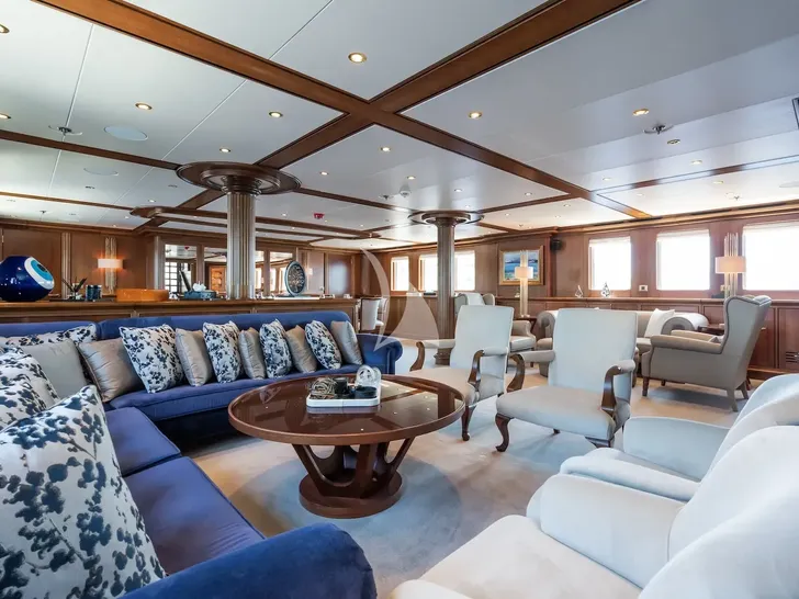 THE LANGLEY Aegean 62m - main saloon lounge THE LANGLEY Aegean 62m - main saloon lounge