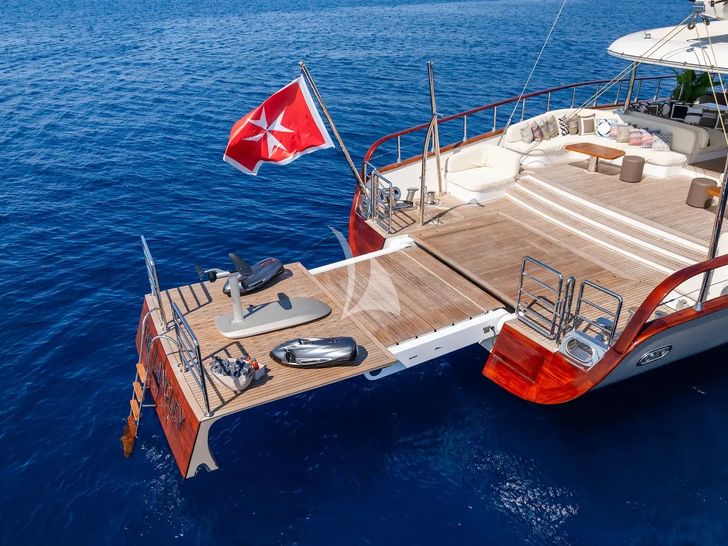 THE LANGLEY Aegean 62m - swim platform THE LANGLEY Aegean 62m - swim platform