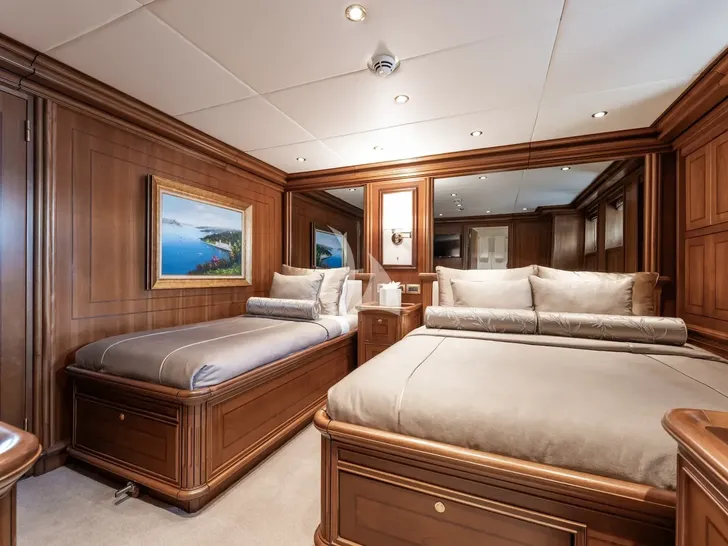 THE LANGLEY Aegean 62m - triple cabin 2 THE LANGLEY Aegean 62m - triple cabin 2