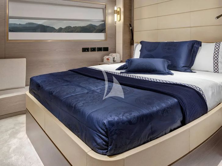 THEOTOKOS VI Sirena 88 - VIP cabin THEOTOKOS VI Sirena 88 - VIP cabin