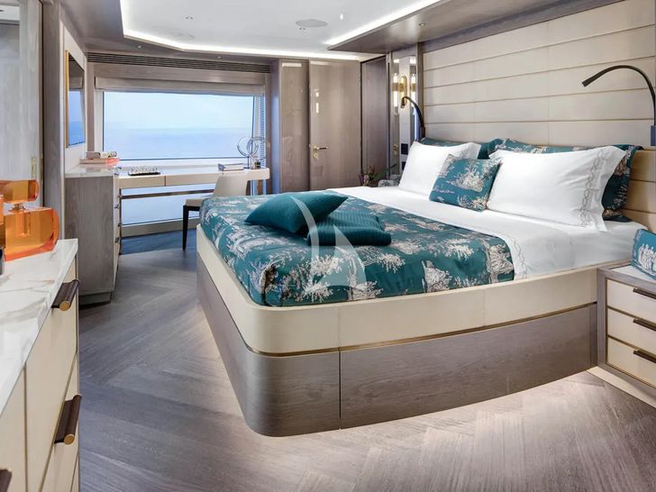 THEOTOKOS VI Sirena 88 - master cabin THEOTOKOS VI Sirena 88 - master cabin