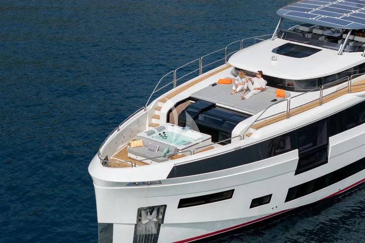 Charter Yacht THEOTOKOS VI - Sirena 88 - 5 Cabins - Cannes - St Tropez - Nice - Antibes - Monaco - French Riviera