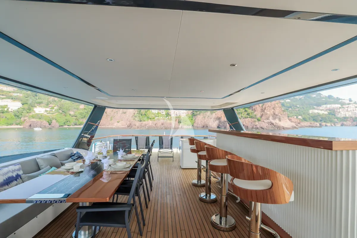 Charter Yacht THEOTOKOS VI - Sirena 88 - 5 Cabins - Cannes - St Tropez - Nice - Antibes - Monaco - French Riviera