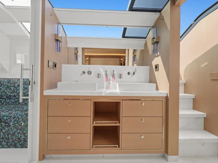 THEOTOKOS Sirena 88 Master Bath THEOTOKOS Sirena 88 Master Bath