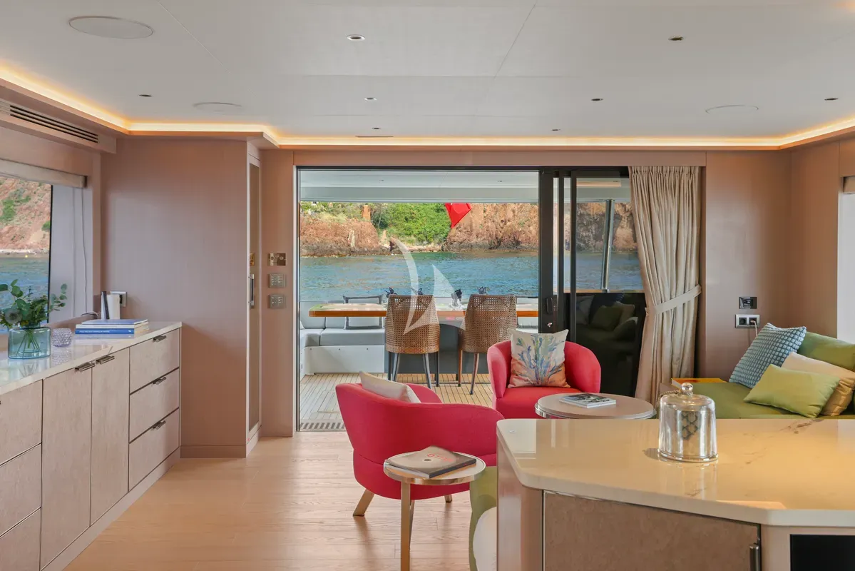 Charter Yacht THEOTOKOS VI - Sirena 88 - 5 Cabins - Cannes - St Tropez - Nice - Antibes - Monaco - French Riviera