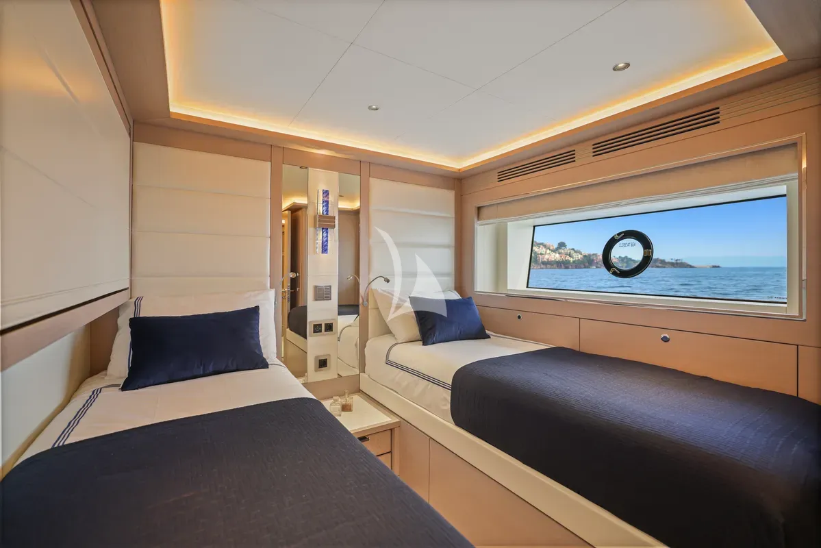 Charter Yacht THEOTOKOS VI - Sirena 88 - 5 Cabins - Cannes - St Tropez - Nice - Antibes - Monaco - French Riviera