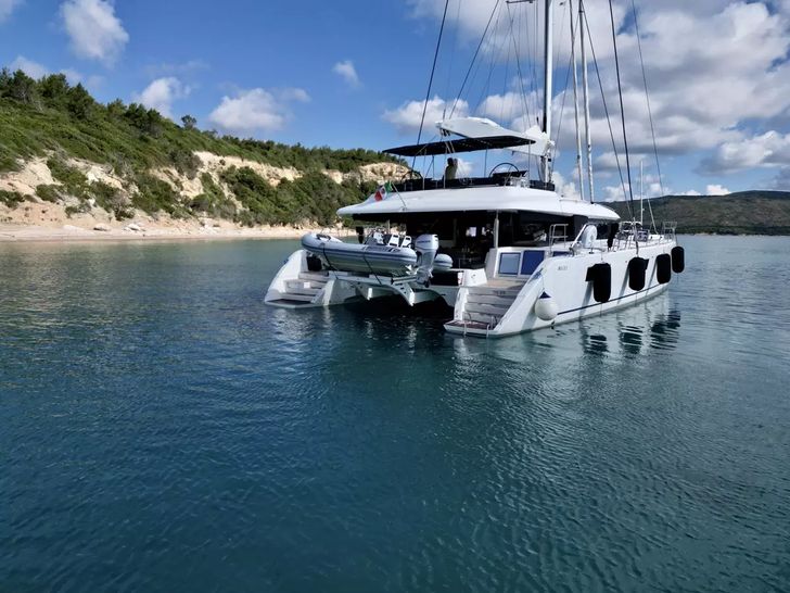 THE SUN Lagoon 620 - aft view THE SUN Lagoon 620 - aft view