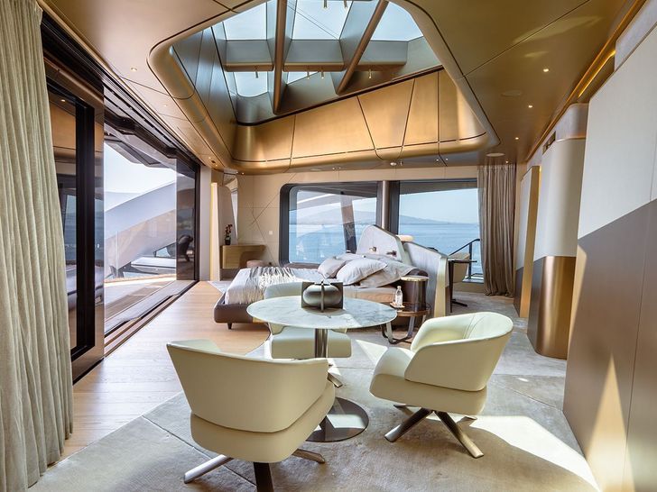 THIS IS IT Tecnomar Radical 43 m - master cabin THIS IS IT Tecnomar Radical 43 m - master cabin