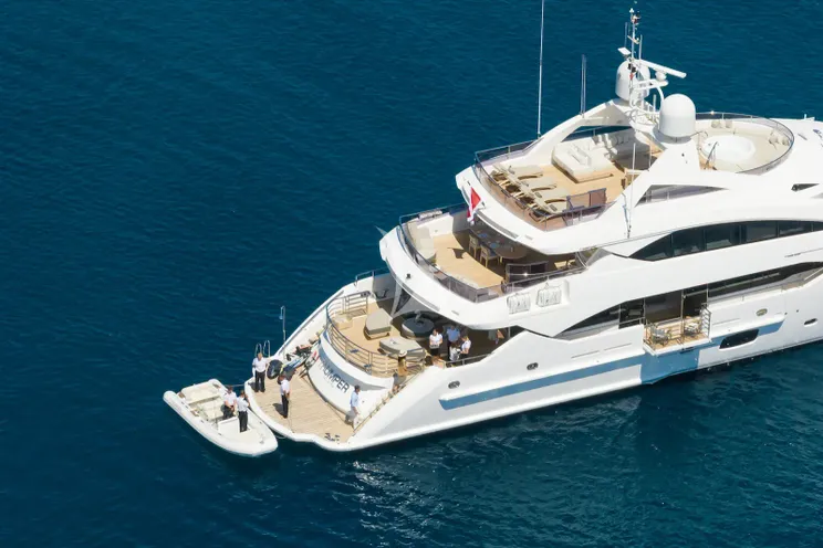 Charter Yacht THUMPER - Sunseeker 40m - 5 Cabins - Cannes - Nice - Antibes - St Tropez - French Riviera - Monaco