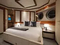 THUNDER Palmer Johnson 150 - VIP cabin THUNDER Palmer Johnson 150 - VIP cabin