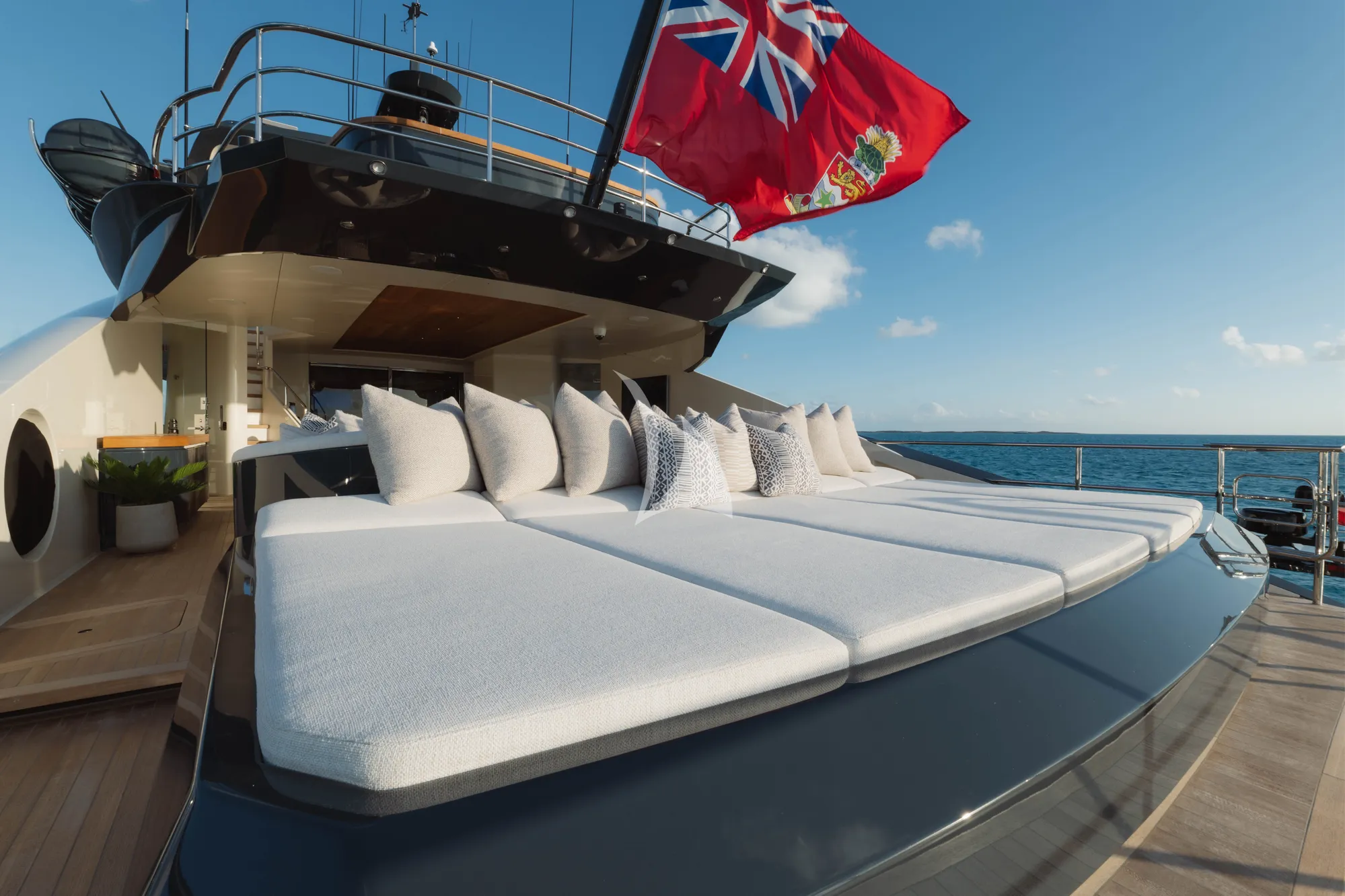 Charter Yacht THUNDER - Palmer Johnson 150 - 5 Cabins - Nassau - Exumas - Bahamas