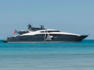 THUNDER - Palmer Johnson 150 - 5 Cabins - Nassau - Exumas - Bahamas THUNDER - Palmer Johnson 150 - 5 Cabins - Nassau - Exumas - Bahamas