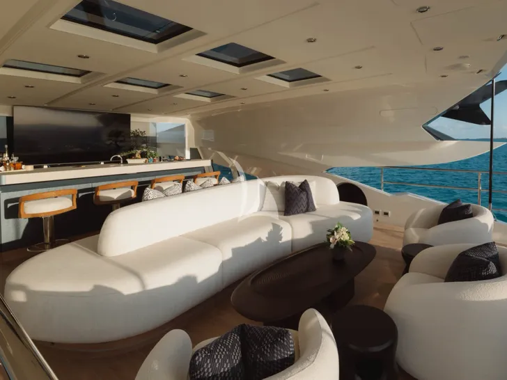 THUNDER Palmer Johnson 150 - sundeck THUNDER Palmer Johnson 150 - sundeck