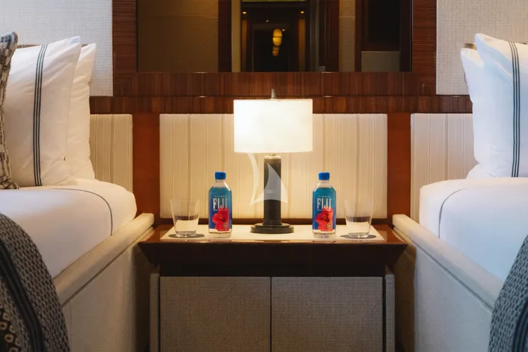 Charter Yacht THUNDER - Palmer Johnson 150 - 5 Cabins - Nassau - Exumas - Bahamas
