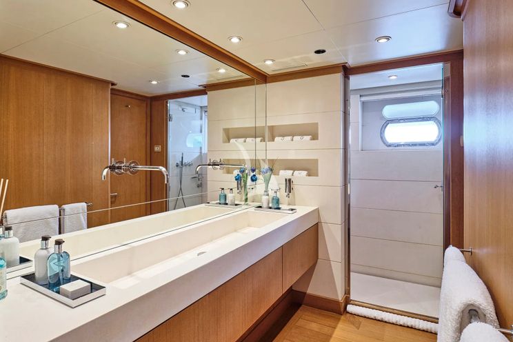Charter Yacht TIGRA - Cantieri di Pisa Akhir 31 - 5 Cabins - Athens - Mykonos - Paros - Cyclades - Greece
