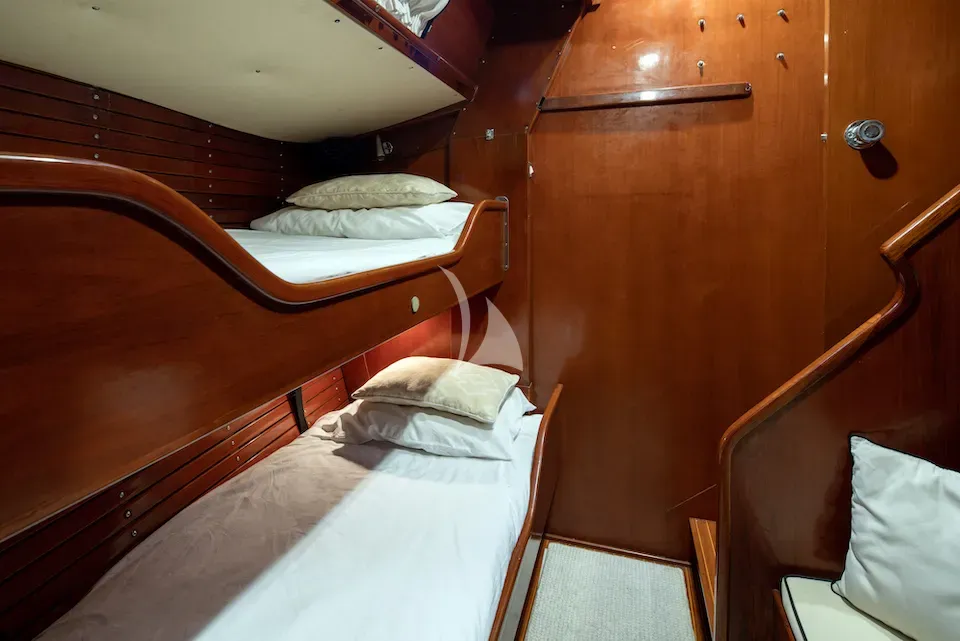 TIGRIS Nautor's Swan 76 - bunk cabin 2